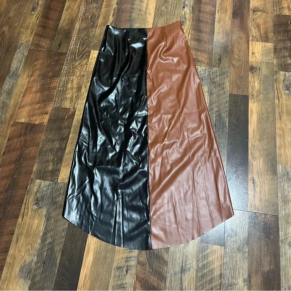 CLARA VERO Frenchy A-Line Skirt with Earthy Tones - Picture 7 of 12